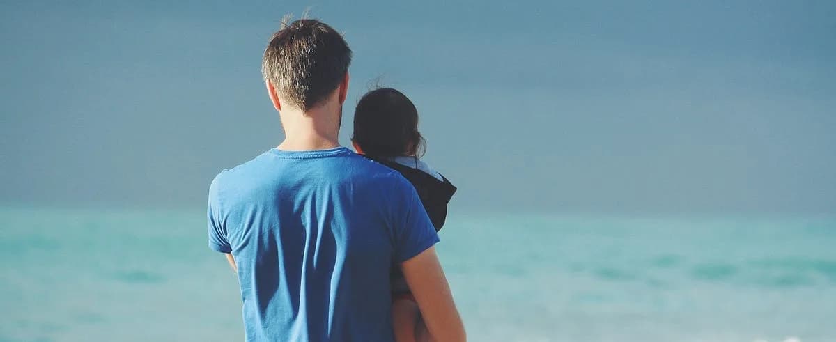 Sana al niño y el adulto aparecerá